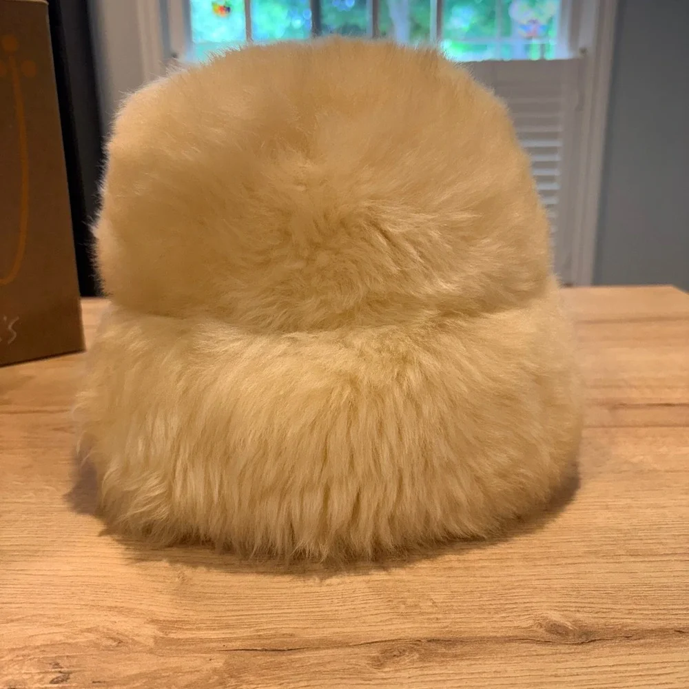 Vintage Winkelman's Cream Faux Fur Bucket Hat Winter Pillbox Shag Boxy Cream‎